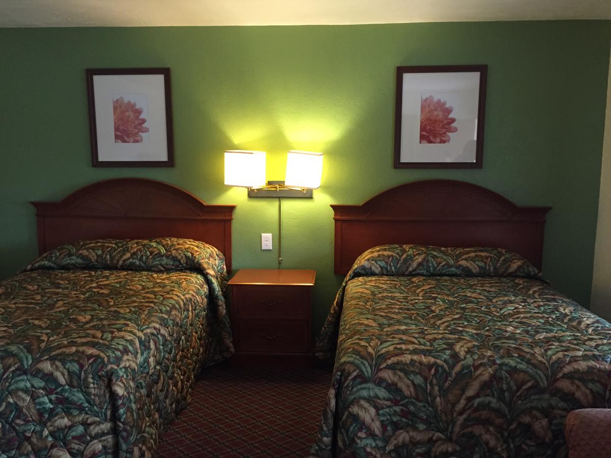 Hacienda Motel - thumb 25