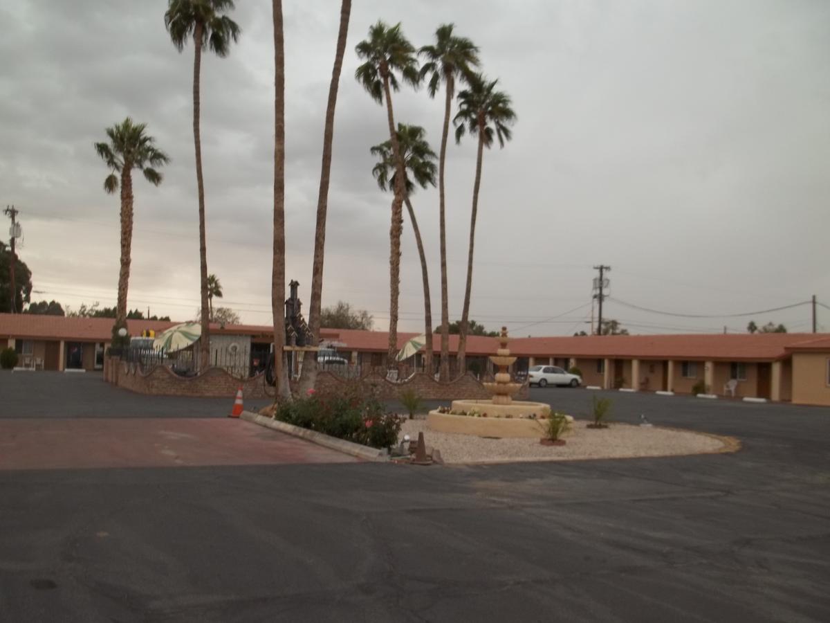 Hacienda Motel - thumb 2