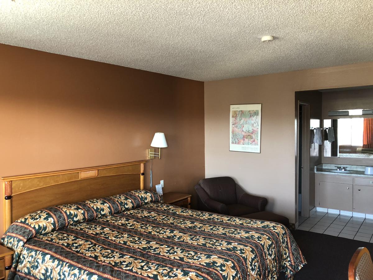 Regalodge Motel - thumb 6