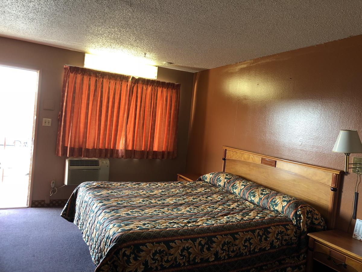 Regalodge Motel - thumb 3