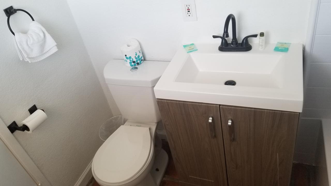 Sand Castle Inn - thumb 9