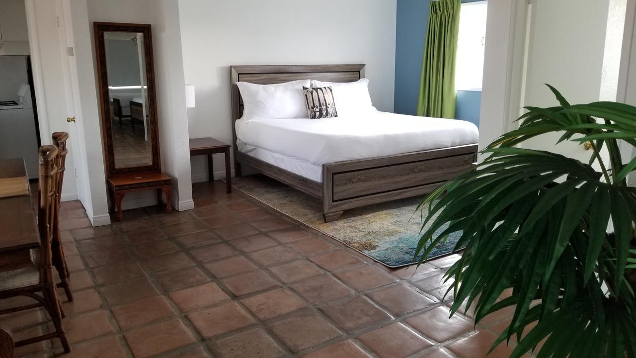 Sand Castle Inn - thumb 17