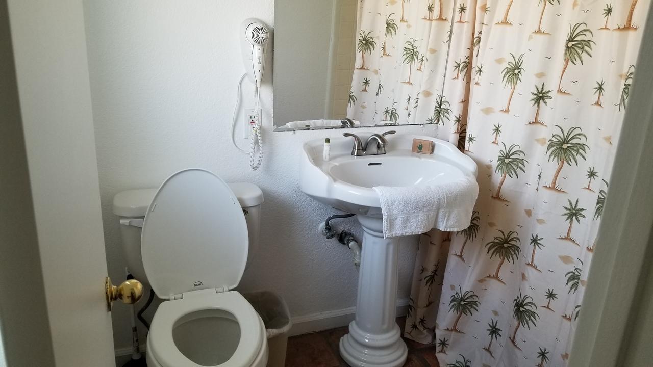 Sand Castle Inn - thumb 33