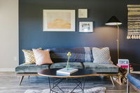 Airy 3 BR/2BA with Pool and Gym by Howard Accommodation Arizona