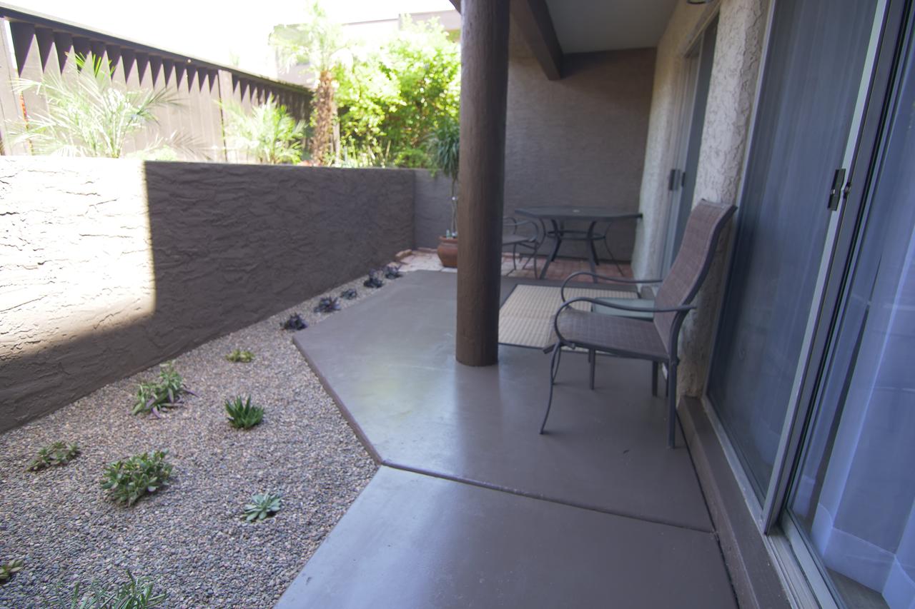 Cupcakes And Roses Condo - thumb 4