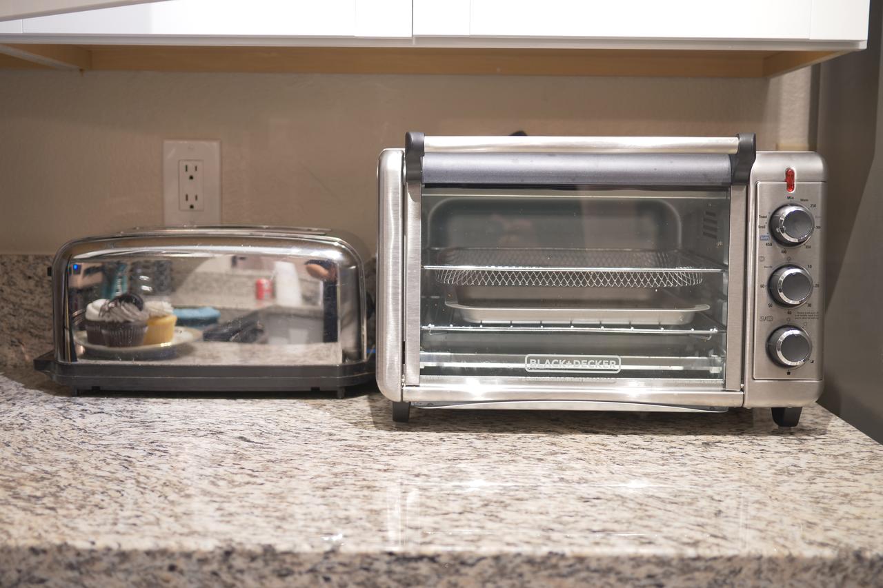 Cupcakes And Roses Condo - thumb 17