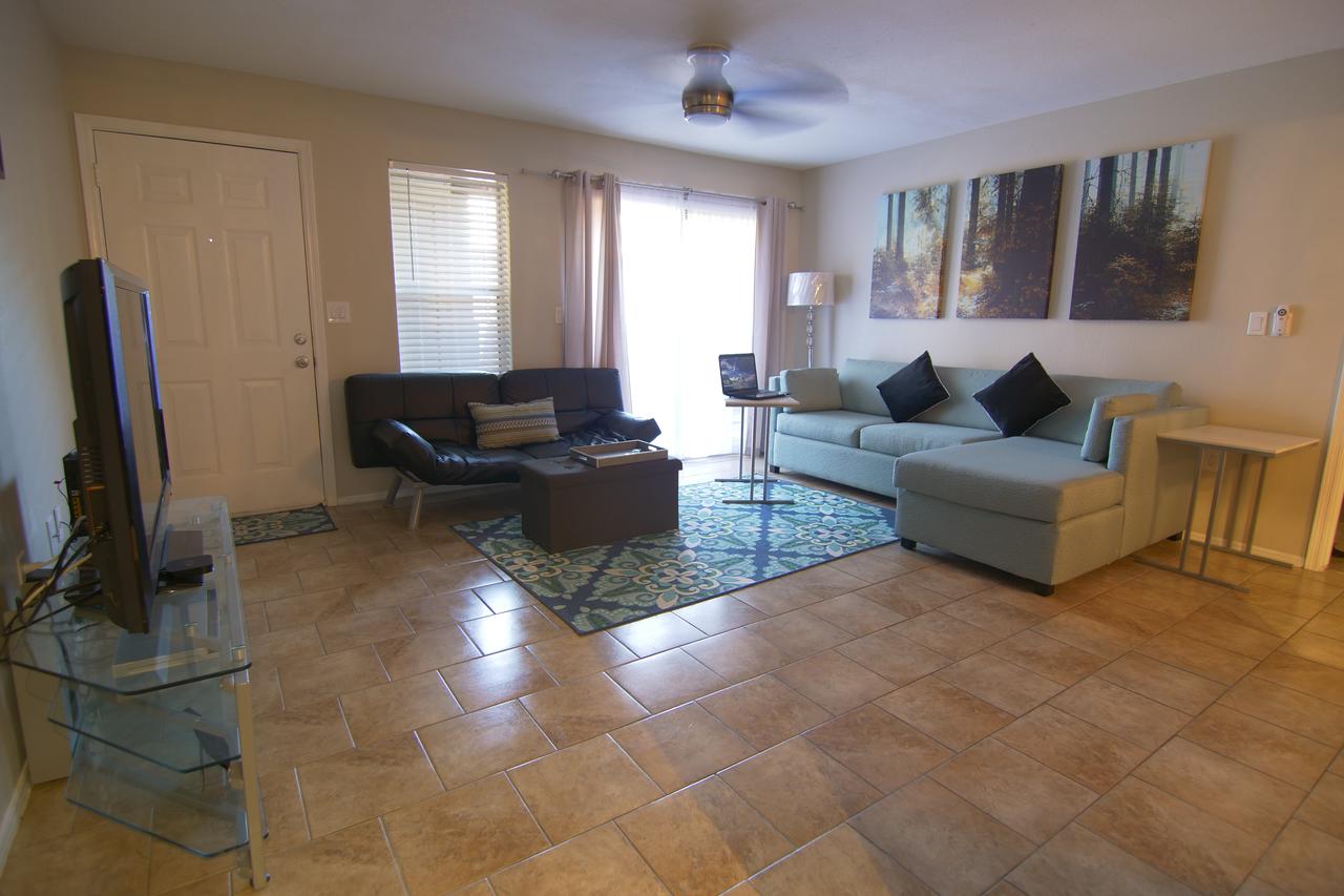 Cupcakes And Roses Condo - thumb 8