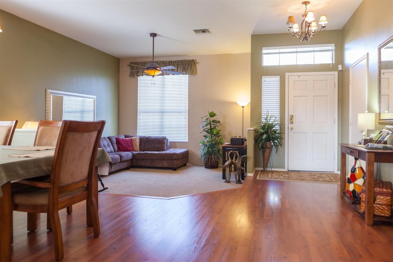 4 BR Ocotillo Home, Billiards, Golf & Lake Views - thumb 5