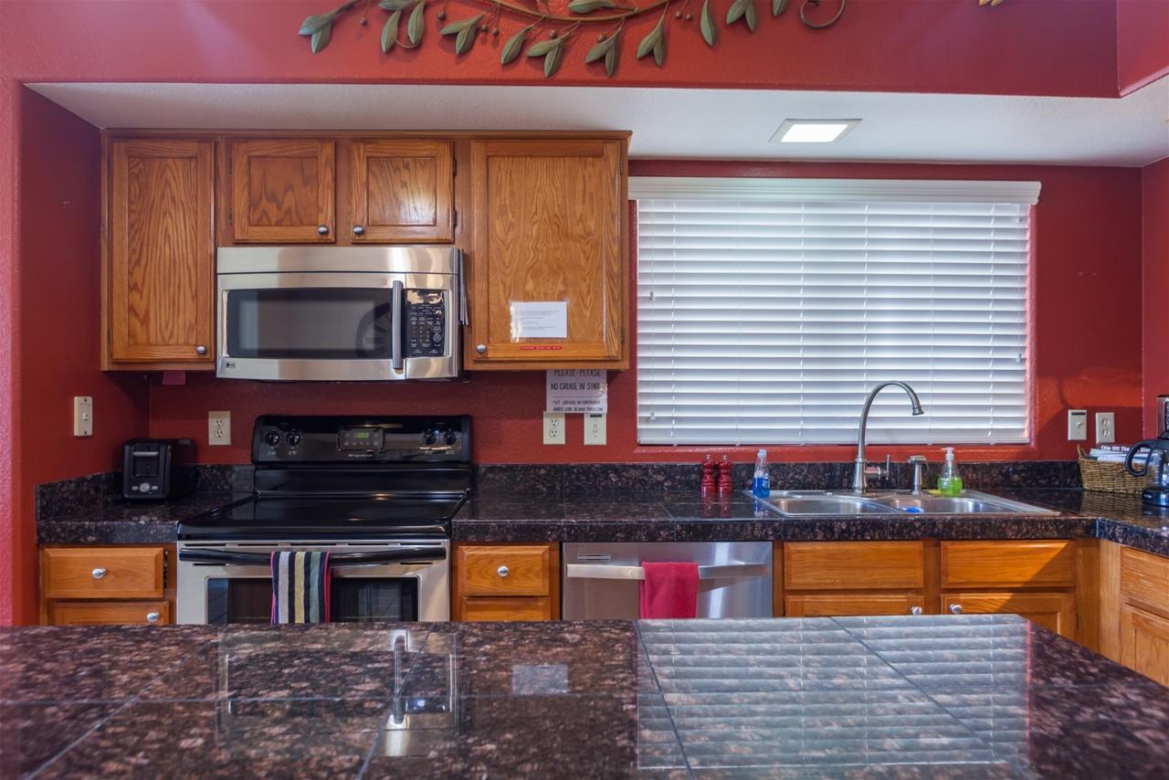 4 BR Ocotillo Home, Billiards, Golf & Lake Views - thumb 9