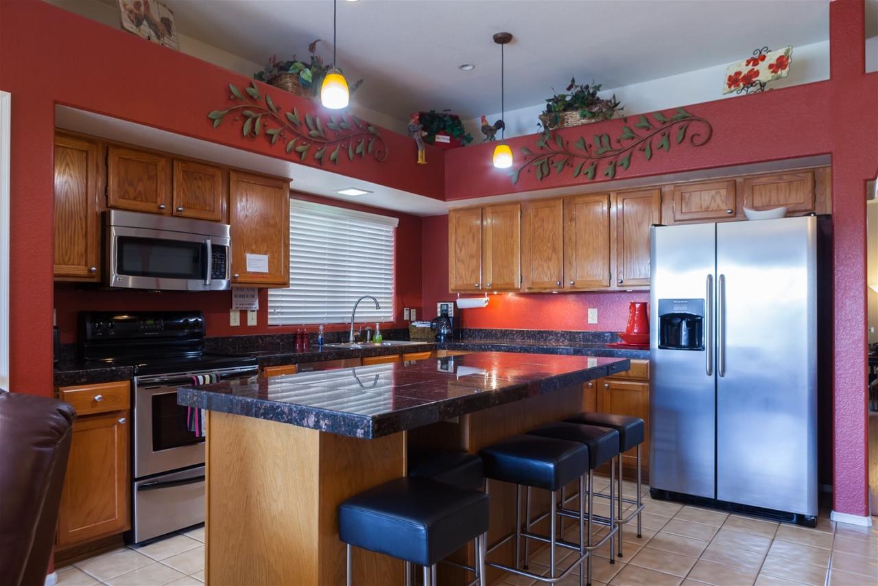 4 BR Ocotillo Home, Billiards, Golf & Lake Views - thumb 0