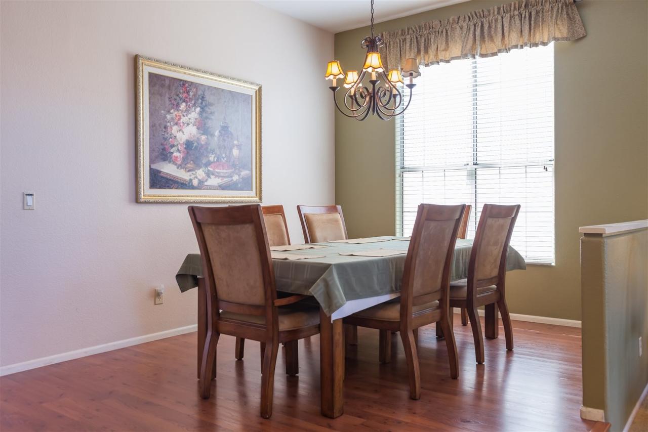 4 BR Ocotillo Home, Billiards, Golf & Lake Views - thumb 6