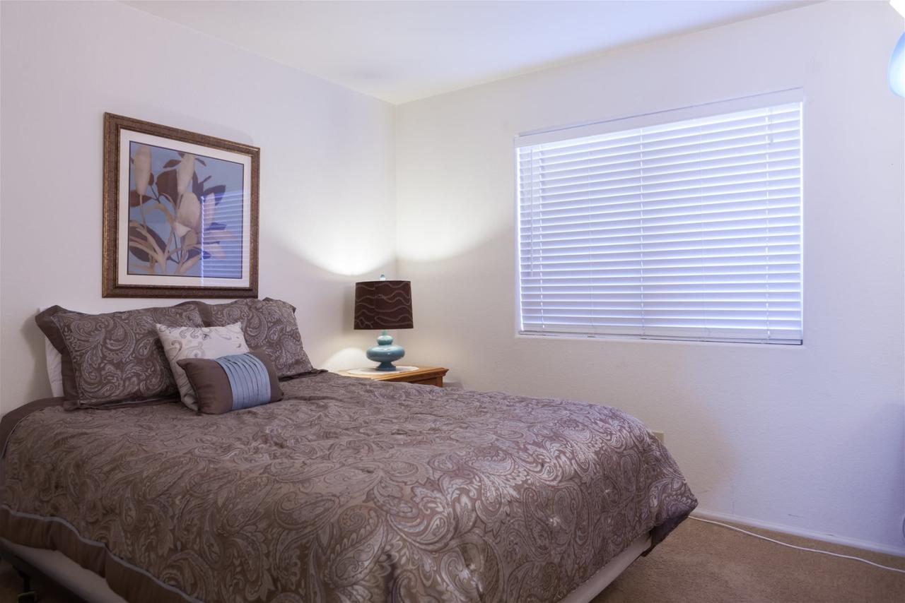 4 BR Ocotillo Home, Billiards, Golf & Lake Views - thumb 19