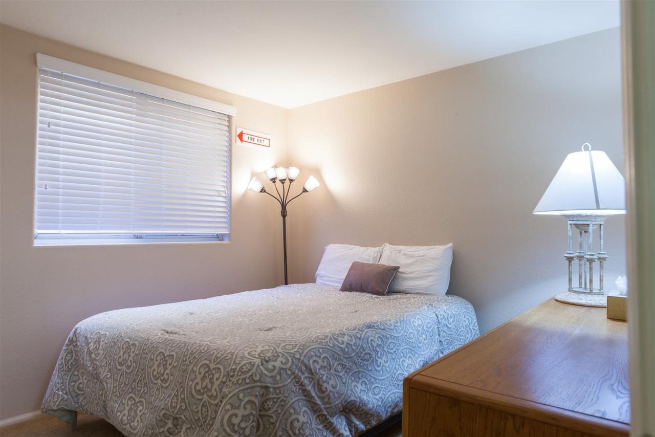 4 BR Ocotillo Home, Billiards, Golf & Lake Views - thumb 25