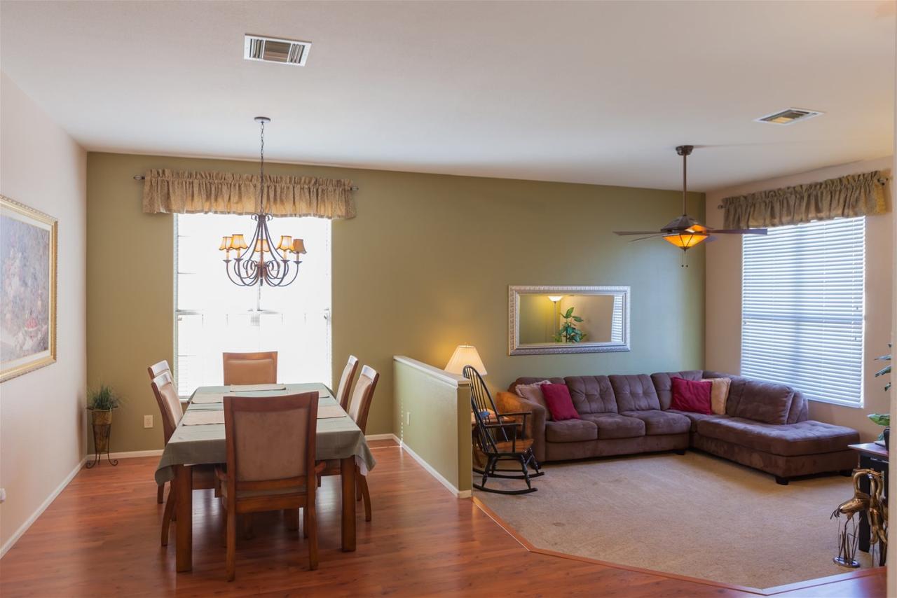 4 BR Ocotillo Home, Billiards, Golf & Lake Views - thumb 4