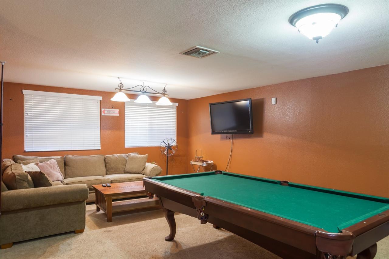 4 BR Ocotillo Home, Billiards, Golf & Lake Views - thumb 26