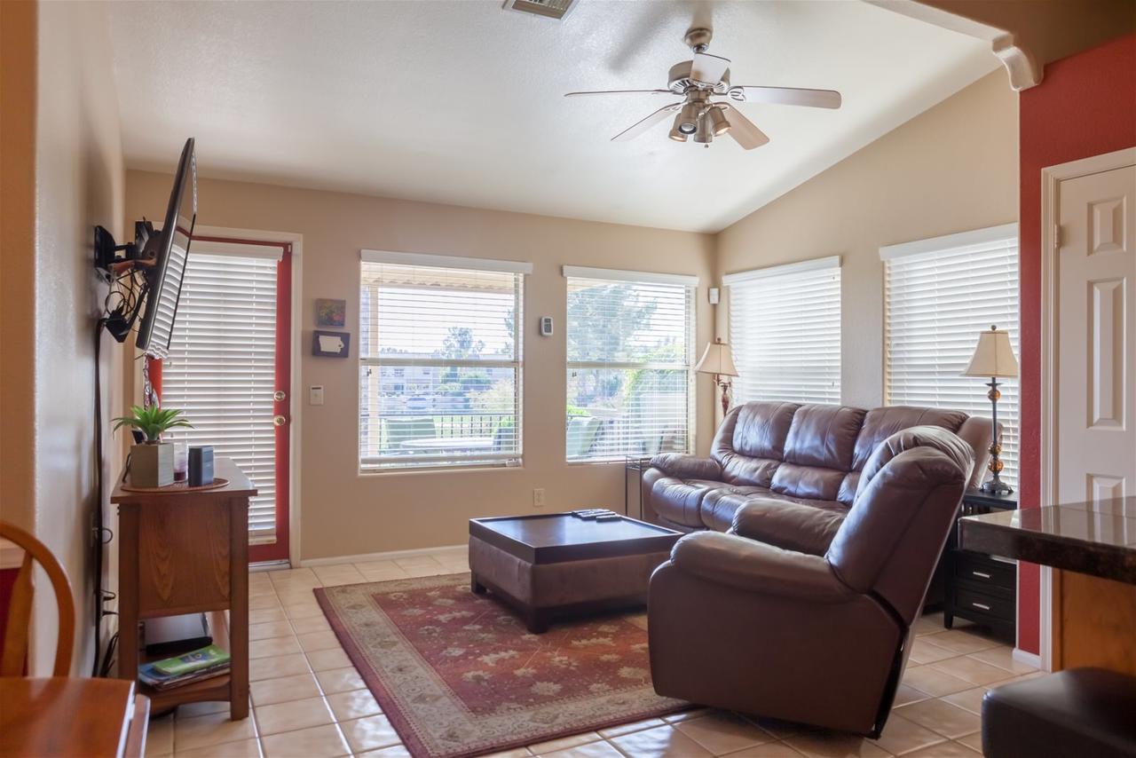 4 BR Ocotillo Home, Billiards, Golf & Lake Views - thumb 7