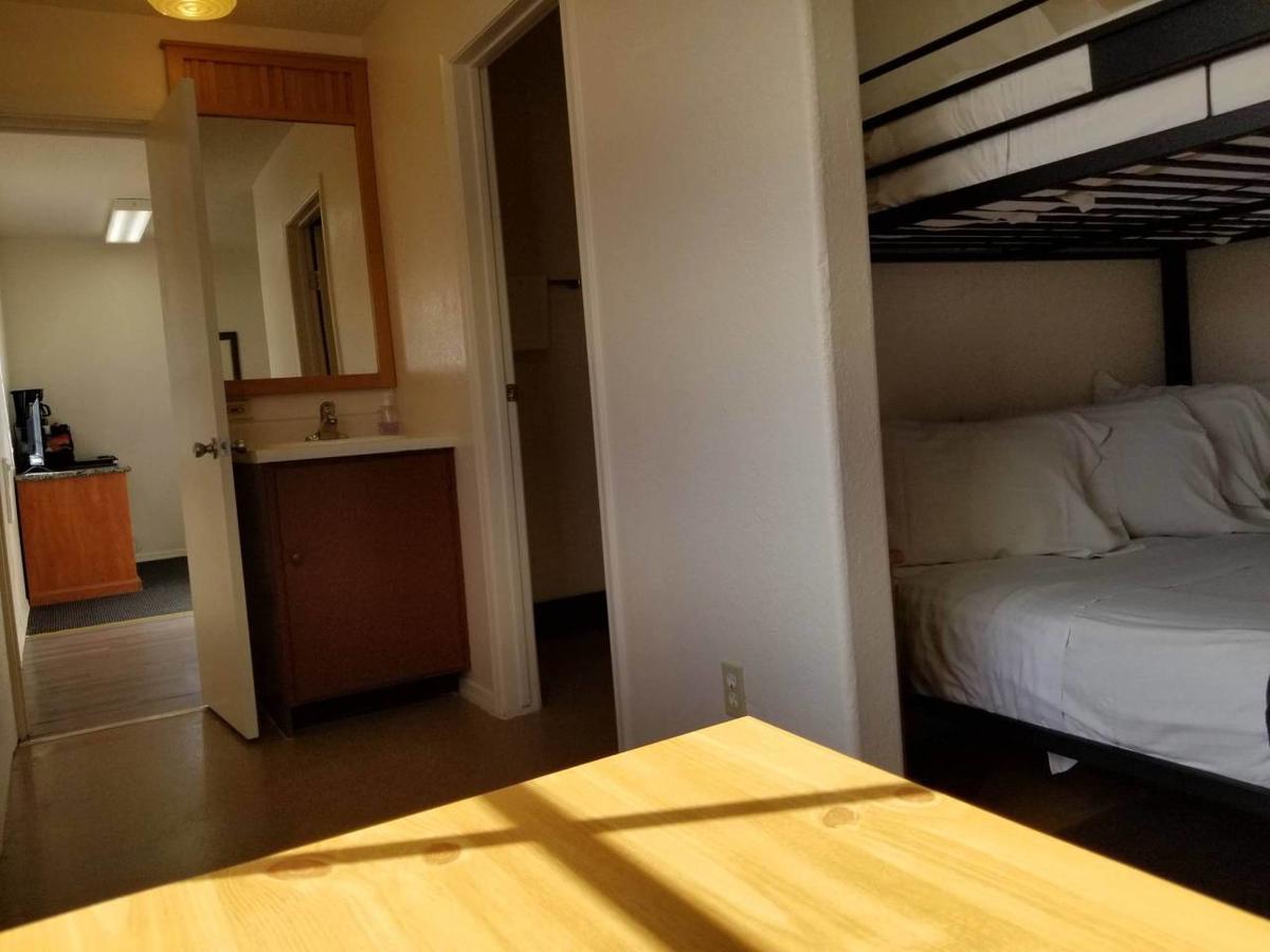 Affordable Retreat Sleeps 8 Near Grand Canyon - thumb 1