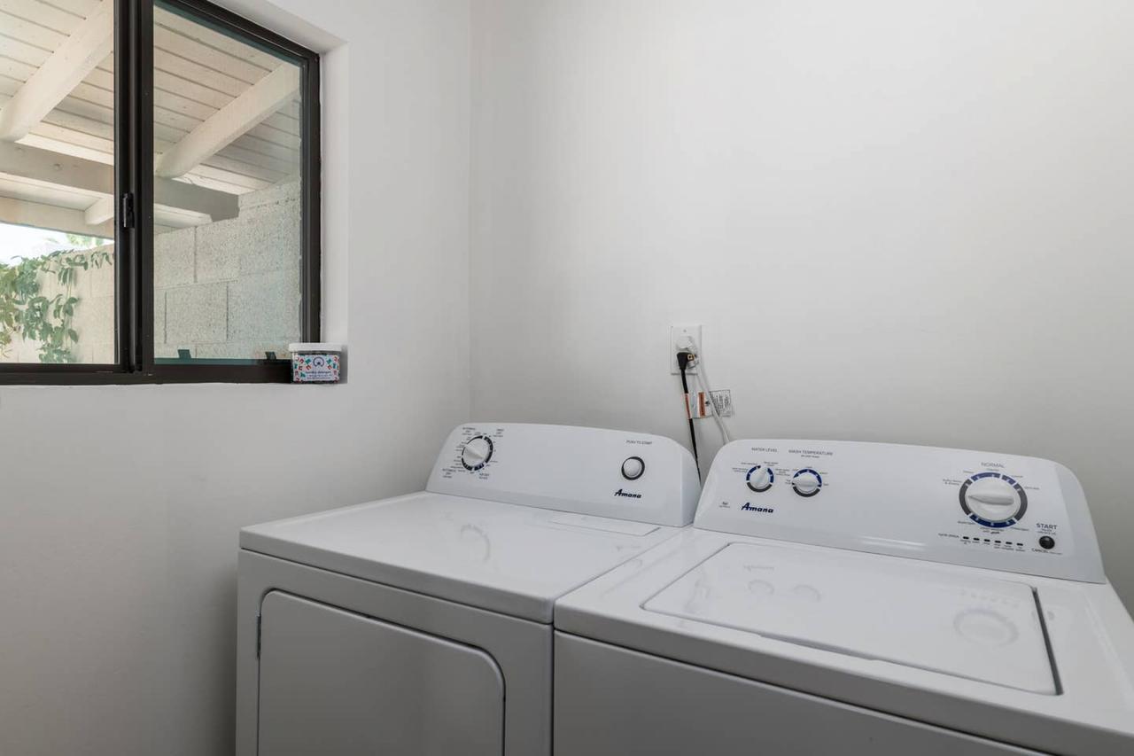 Chic 2BR Townhome In Central Phx By WanderJaunt - thumb 1
