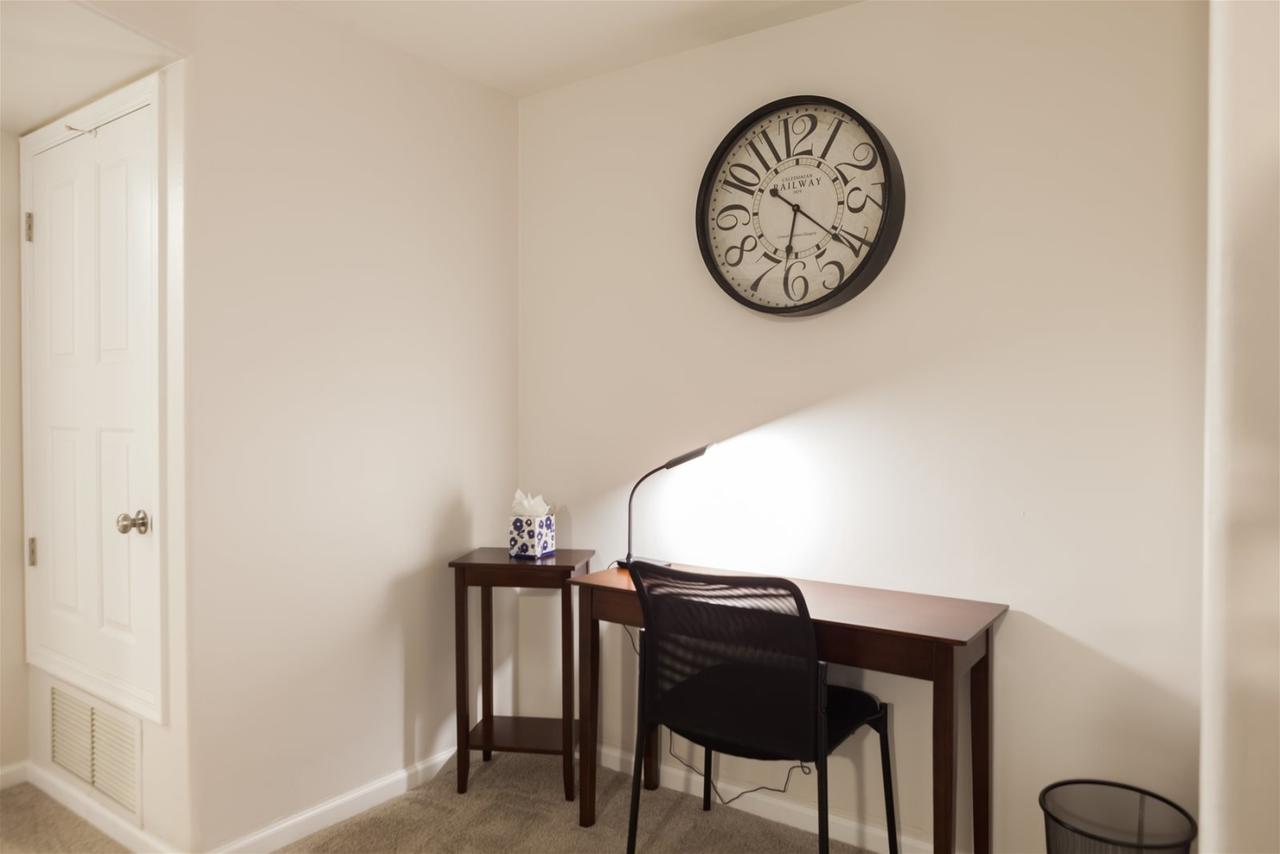 4 BR Ocotillo Luxury Home W/ Pool, Lake Views - thumb 34