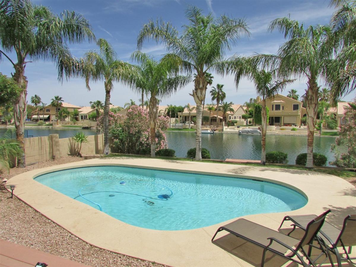 4 BR Ocotillo Luxury Home W/ Pool, Lake Views - thumb 1