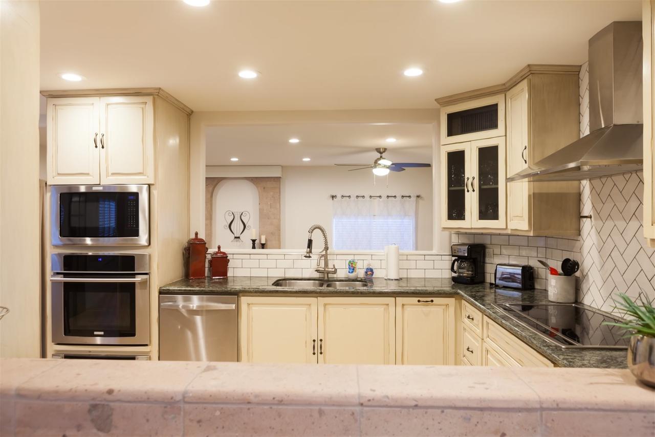 4 BR Ocotillo Luxury Home W/ Pool, Lake Views - thumb 8