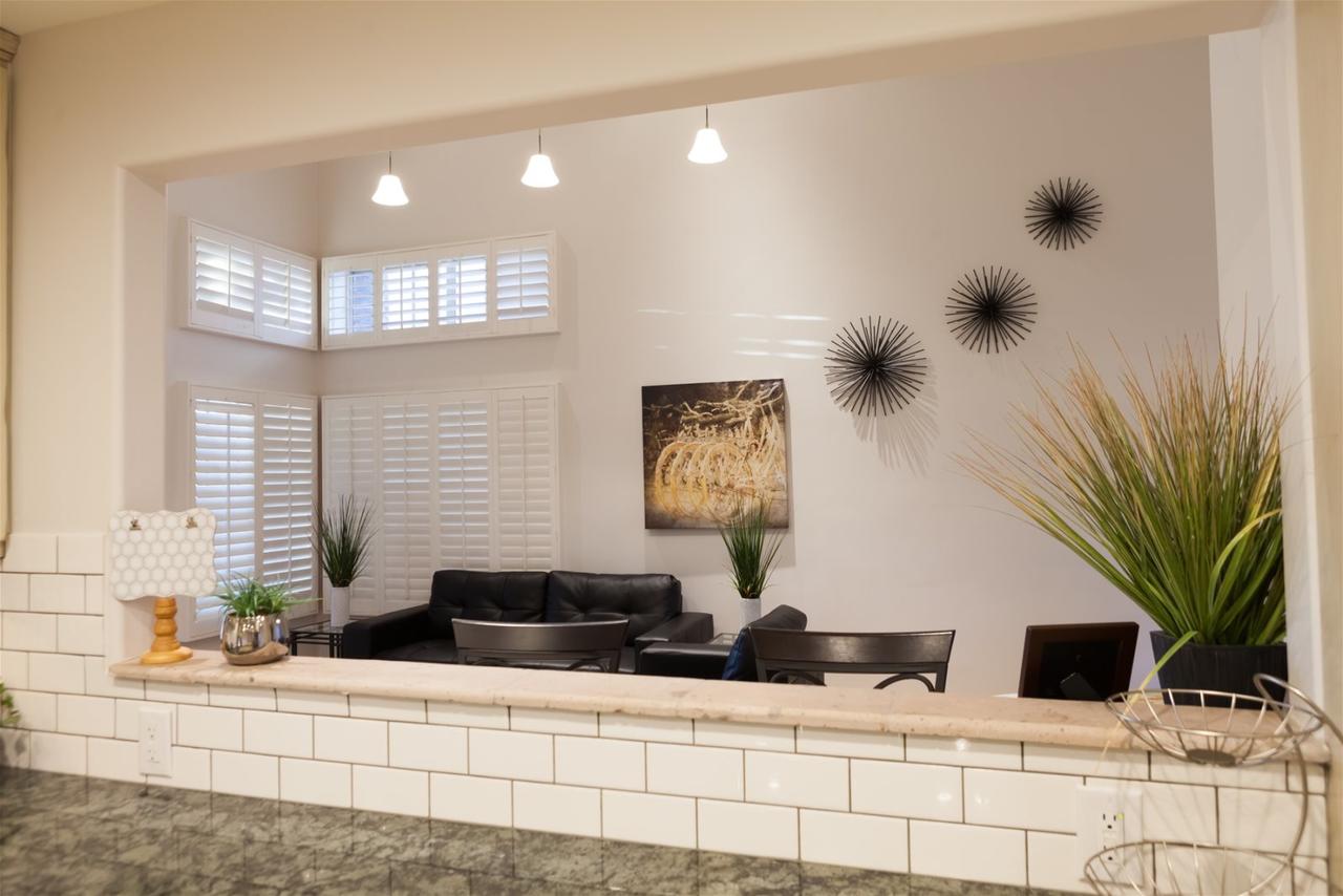 4 BR Ocotillo Luxury Home W/ Pool, Lake Views - thumb 6