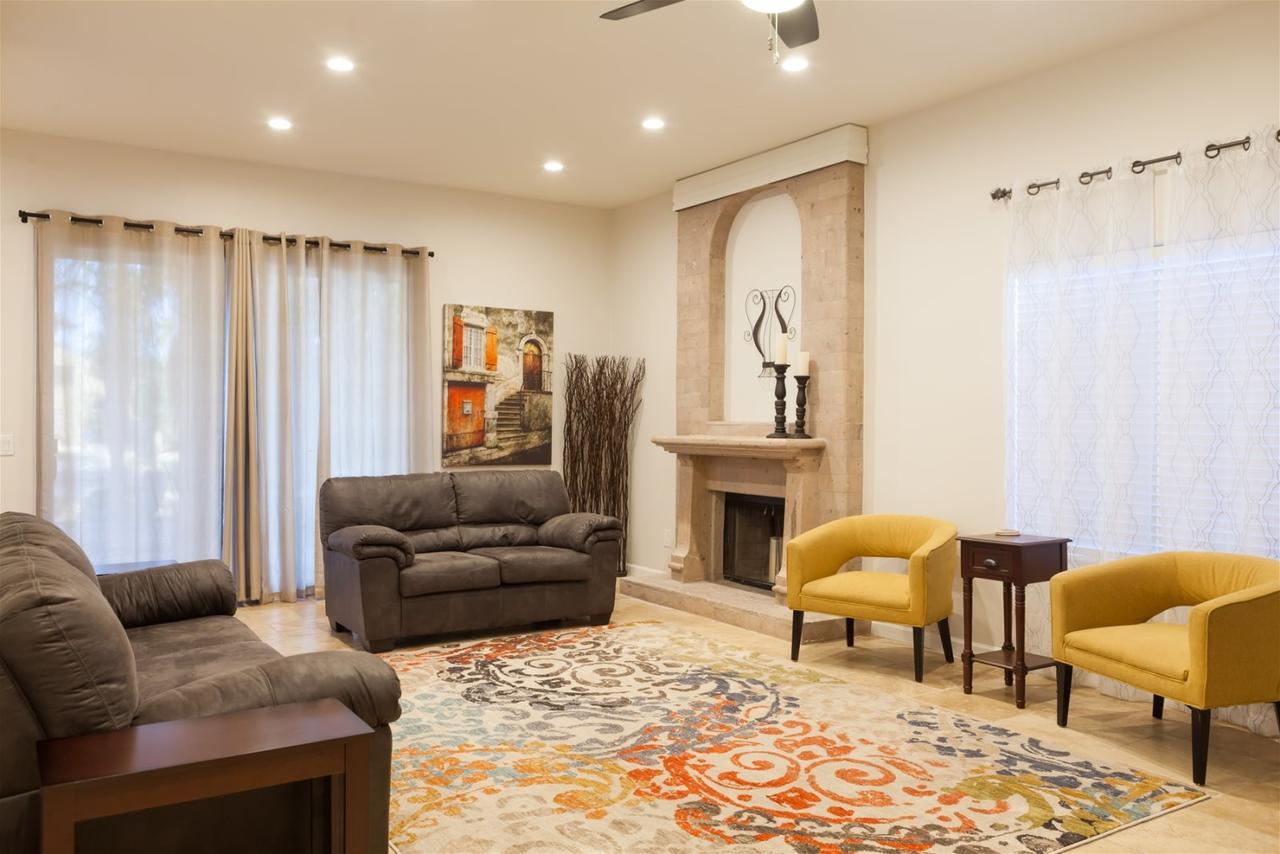 4 BR Ocotillo Luxury Home W/ Pool, Lake Views - thumb 0