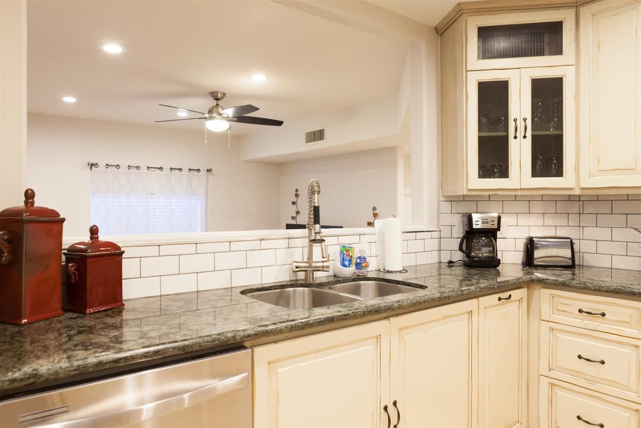 4 BR Ocotillo Luxury Home W/ Pool, Lake Views - thumb 9