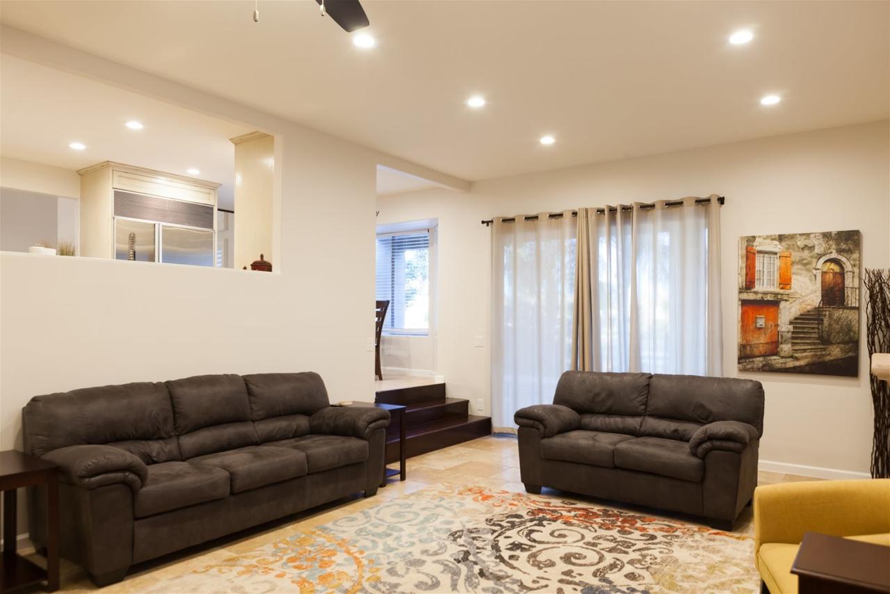 4 BR Ocotillo Luxury Home W/ Pool, Lake Views - thumb 3