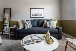 Luxurious 2 Bedroom Apt 10 Min To Lake Town