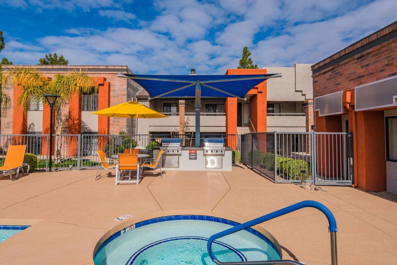 Luxe 2BR Near ASU With Pool #221 By WanderJaunt - thumb 13