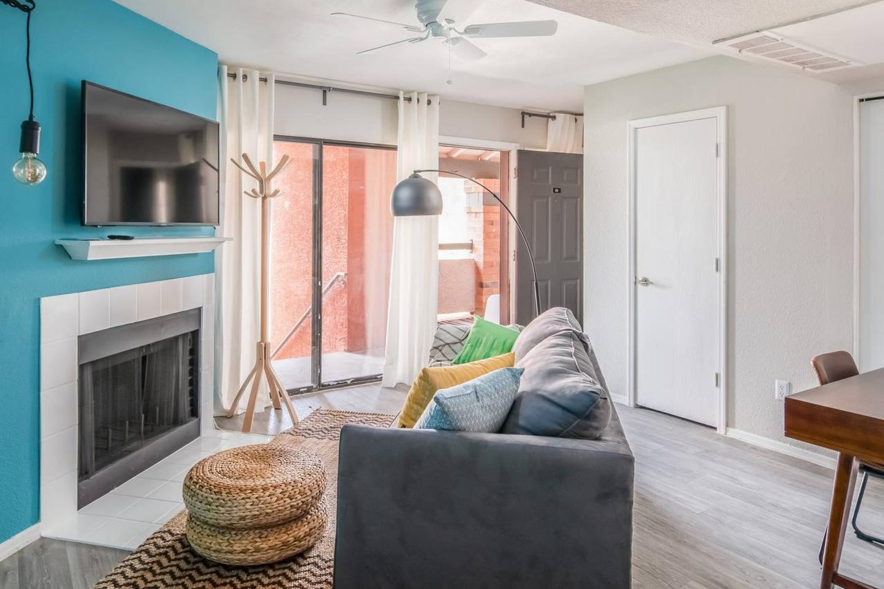 Luxe 2BR Near ASU With Pool #221 By WanderJaunt - thumb 4