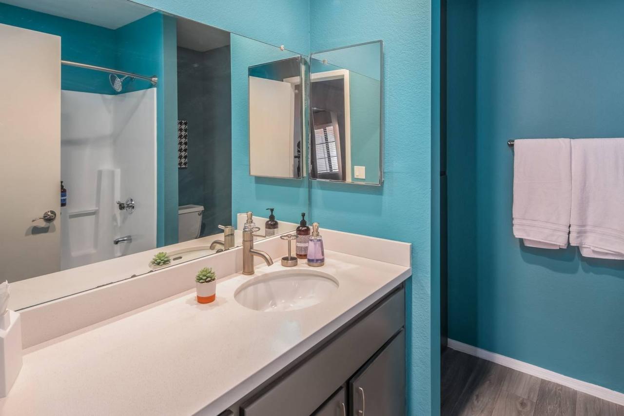 Luxe 2BR Near ASU With Pool #221 By WanderJaunt - thumb 17