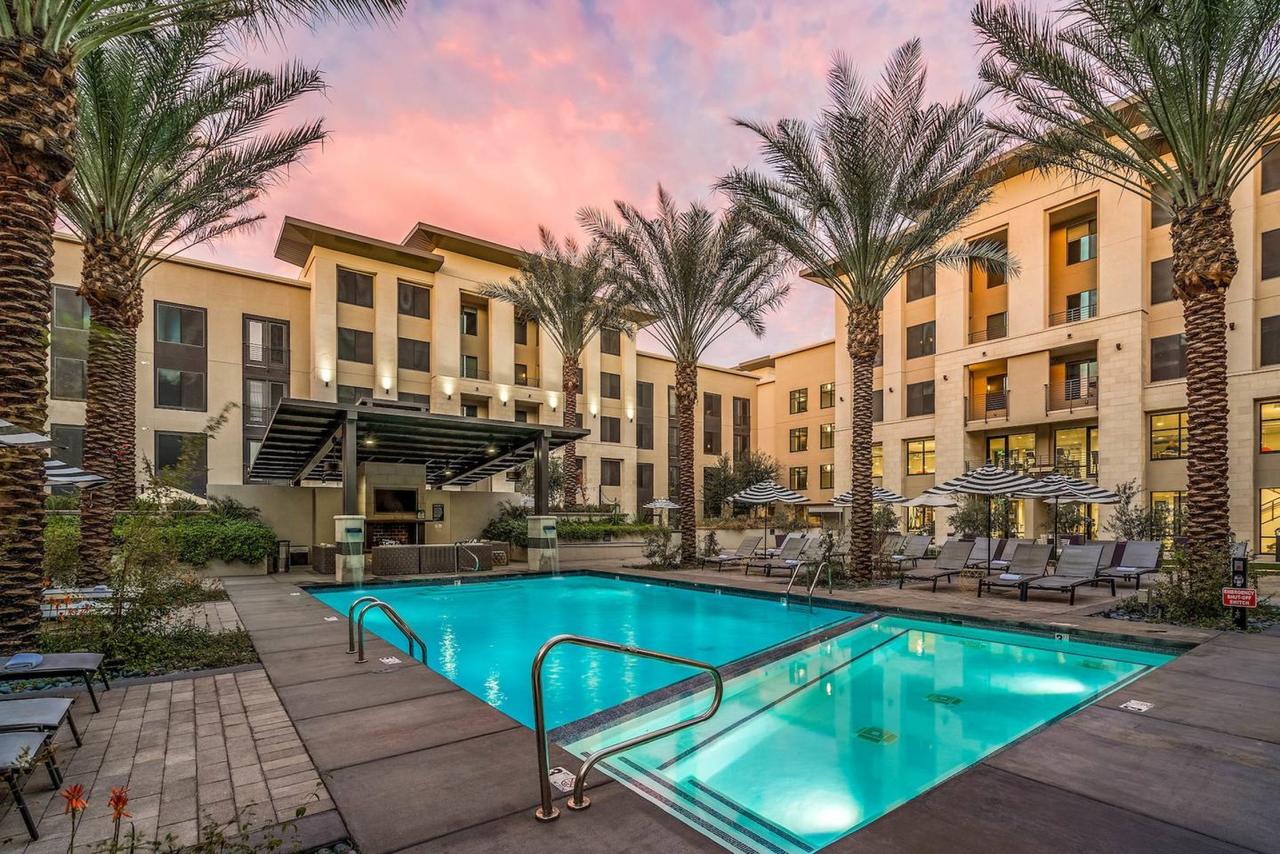 2BR | Heated Pool | Gym #3027 By WanderJaunt - thumb 4