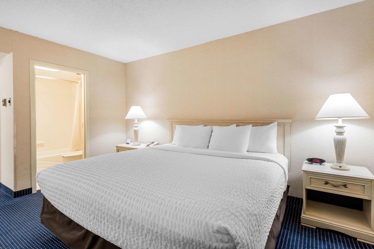 Clarion Inn Grand Junction - thumb 34