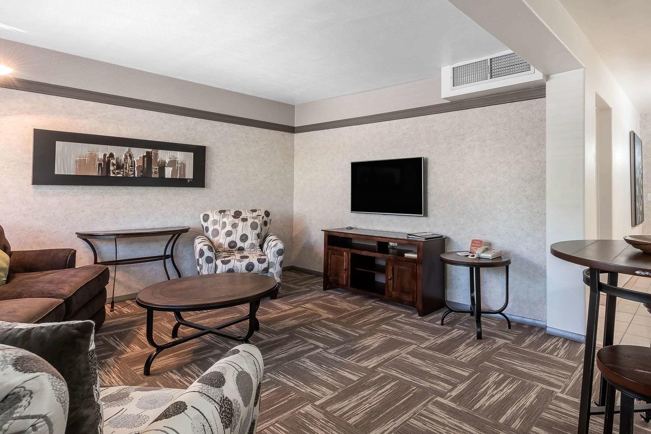 Clarion Inn Grand Junction - thumb 1