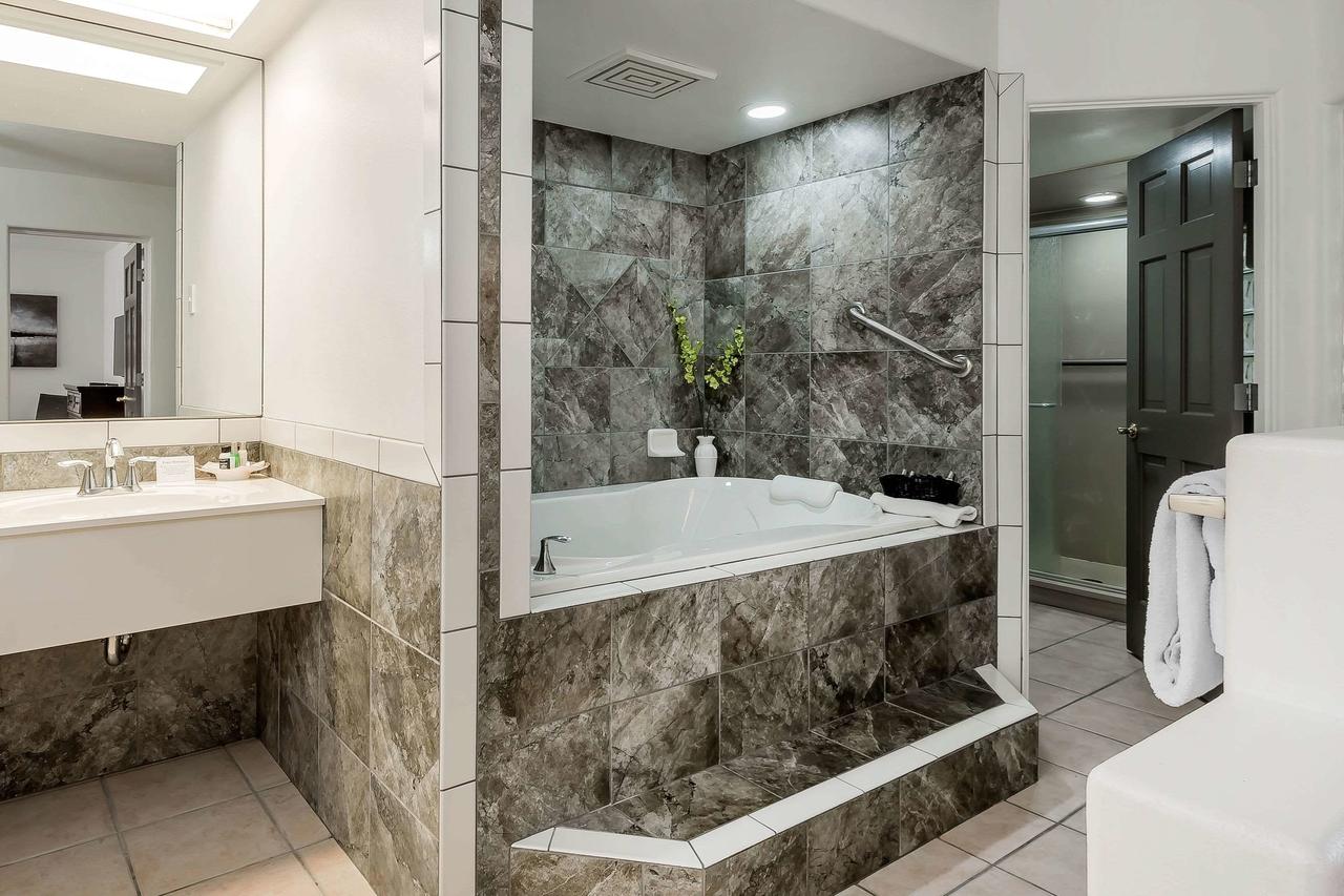 Clarion Inn Grand Junction - thumb 22