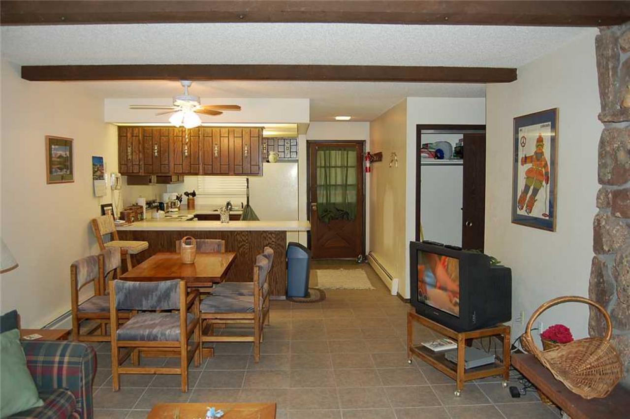 Hi Country Haus Unit 2003 - thumb 9