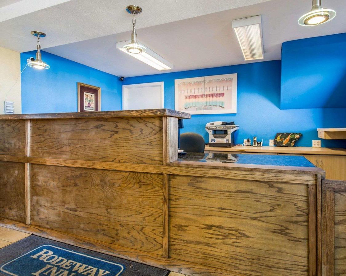 Rodeway Inn Pueblo - thumb 6