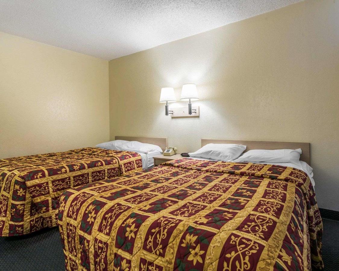 Rodeway Inn Pueblo - thumb 19