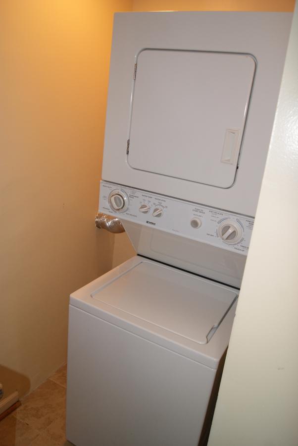 Chic Downtown In-Law Suite - thumb 6