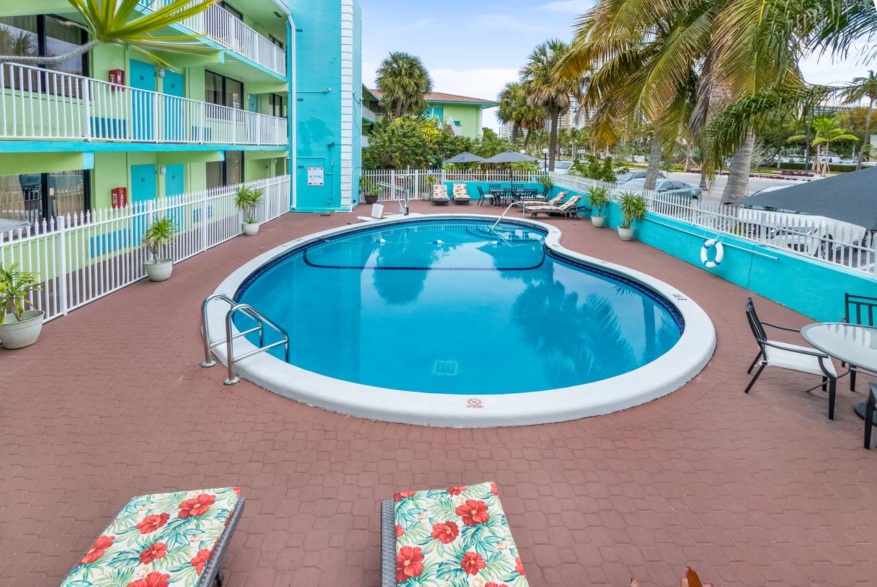 Ocean Reef Hotel - thumb 2