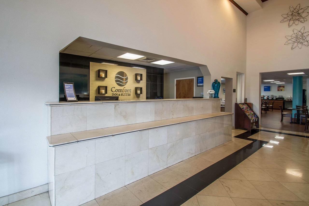 Comfort Inn & Suites Fort Lauderdale West Turnpike - thumb 1