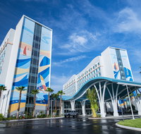 Surfside Inn  Suites at Universal's - Accommodation Arizona