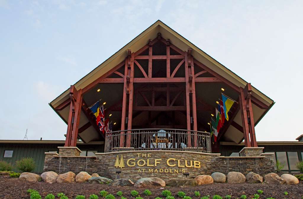 Maddens On Gull Lake - thumb 17