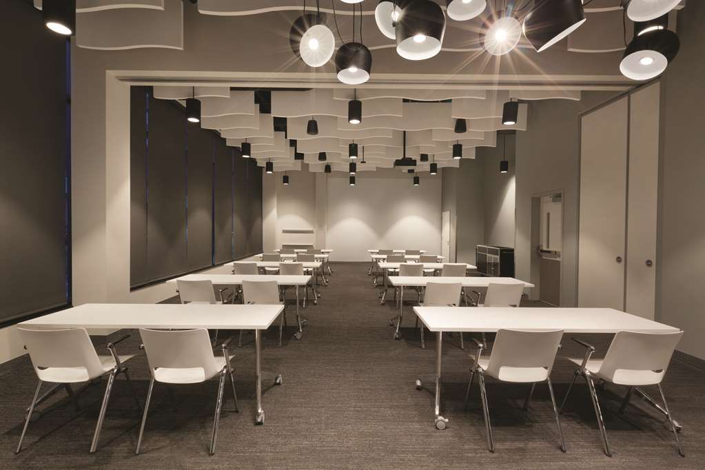 Radisson Red Minneapolis Downtown - thumb 10