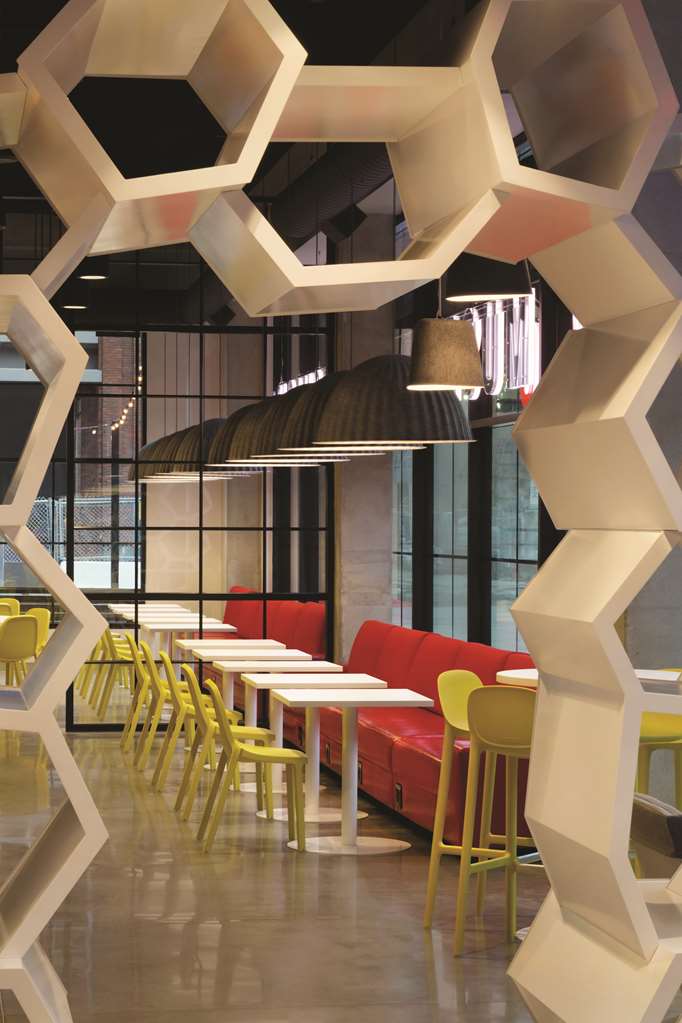 Radisson Red Minneapolis Downtown - thumb 12