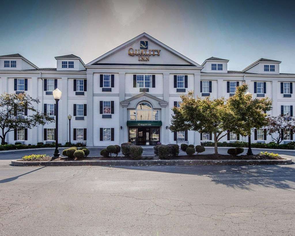 Quality Inn - thumb 1