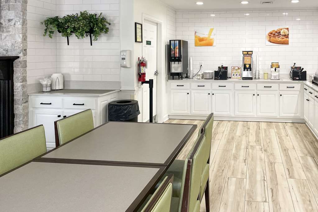 Quality Inn - thumb 11