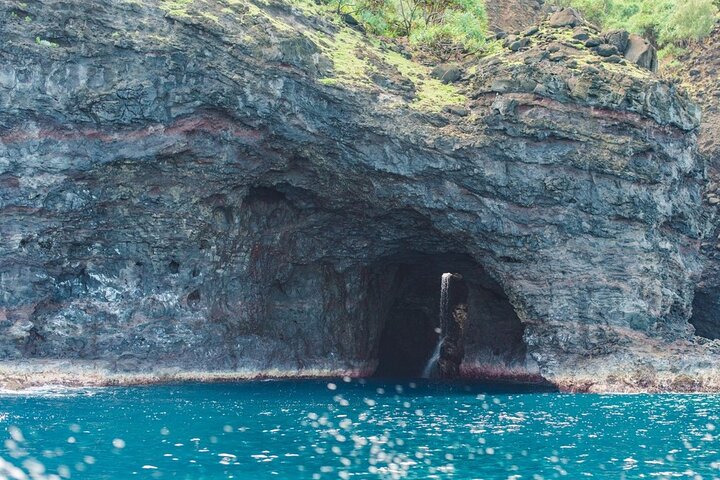 RAFT ADVENTURE - Nu'alolo Kai Beach Landing - thumb 5